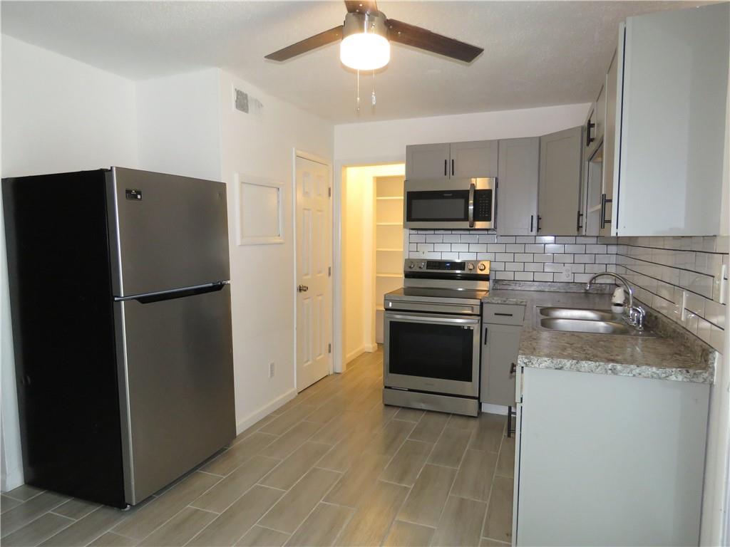 37 Peyton Place Southwest Atlanta, GA 30311 - Photo 8 of 28