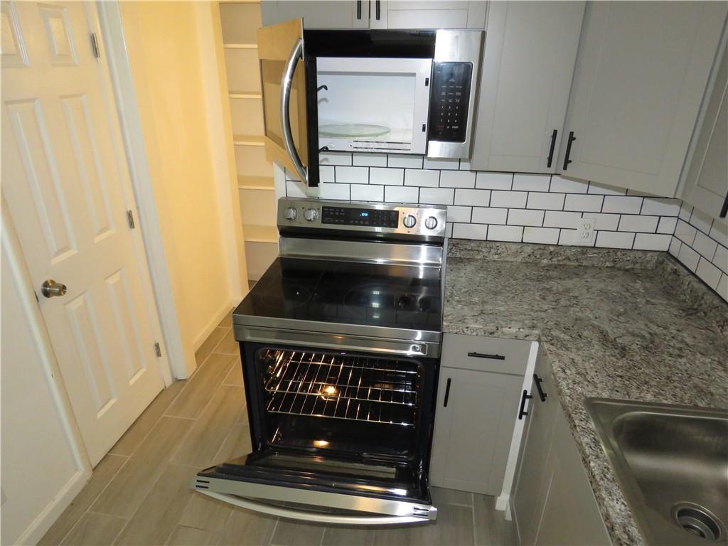 37 Peyton Place Southwest Atlanta, GA 30311 - Photo 10 of 28