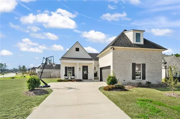 $424,000 | 4077 Kelly Lake Lane, Madisonville, LA 70447