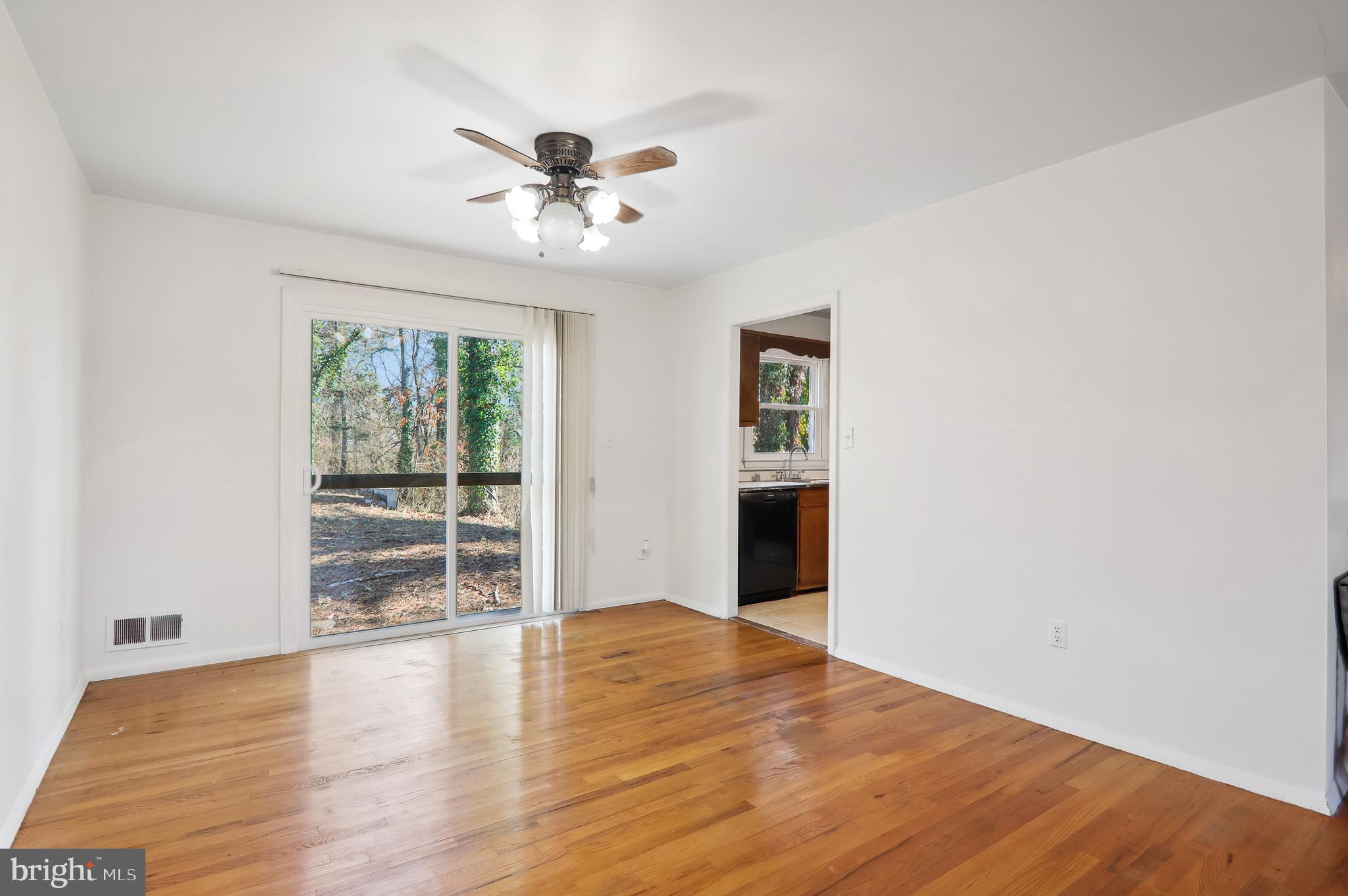 6803 Barton Road Hyattsville, MD 20784 - Photo 8 of 33 Gallery Image 8