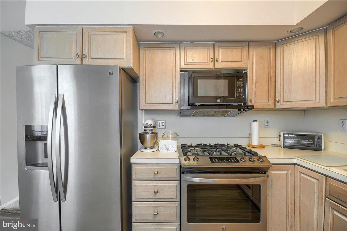 3816 Fairdale Road Philadelphia, PA 19154 - Photo 15 of 32 Gallery Image 15