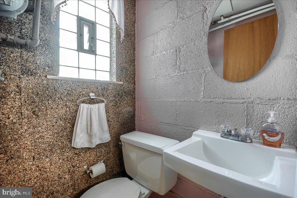3816 Fairdale Road Philadelphia, PA 19154 - Photo 19 of 32 Gallery Image 19