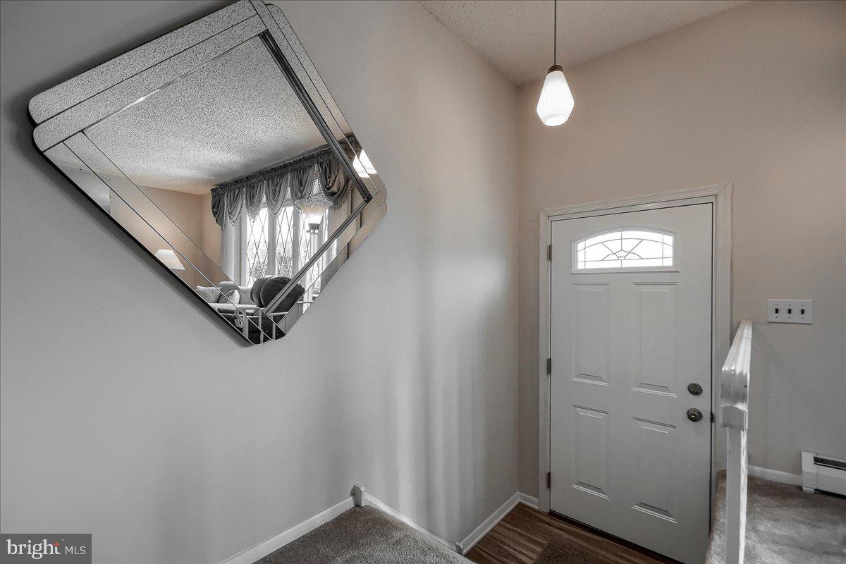 3816 Fairdale Road Philadelphia, PA 19154 - Photo 4 of 32 Gallery Image 4