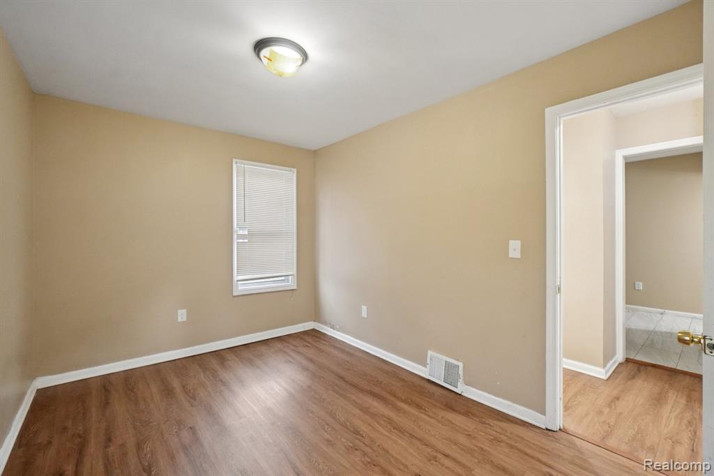 9072 Burt Road Detroit, MI 48228 - Photo 16 of 24 Gallery Image 16