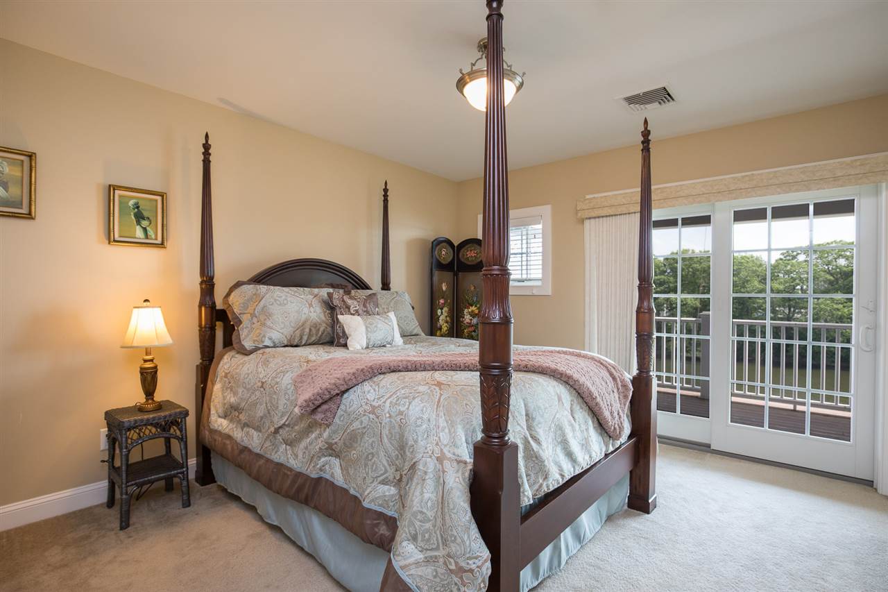 19 Bridge Street, Unit 5 Kittery, ME 03904 - Photo 6 of 38