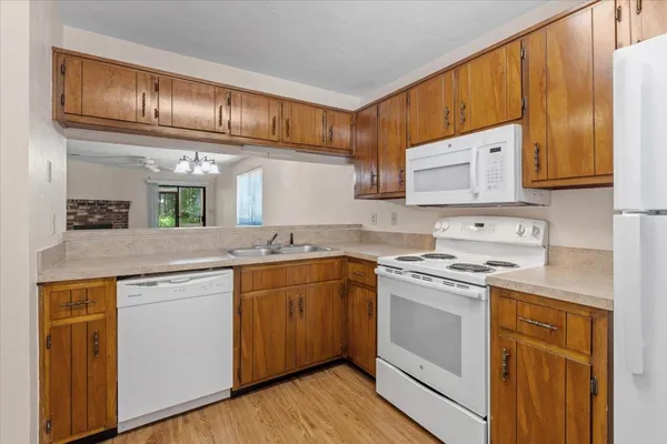 $1,450 | 3208 Ginger Drive, Unit B, Tallahassee, FL 32308