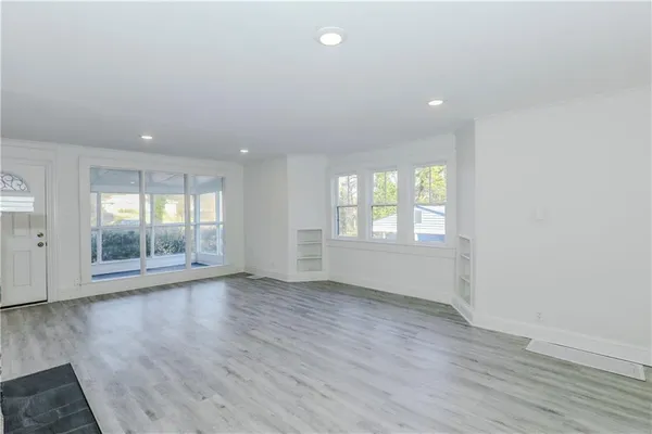 $2,500 | 1026 Lynhurst Drive Southwest, Atlanta, GA 30311