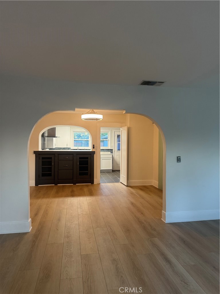 4190 Cover Street Riverside, CA 92506 - Photo 5 of 57