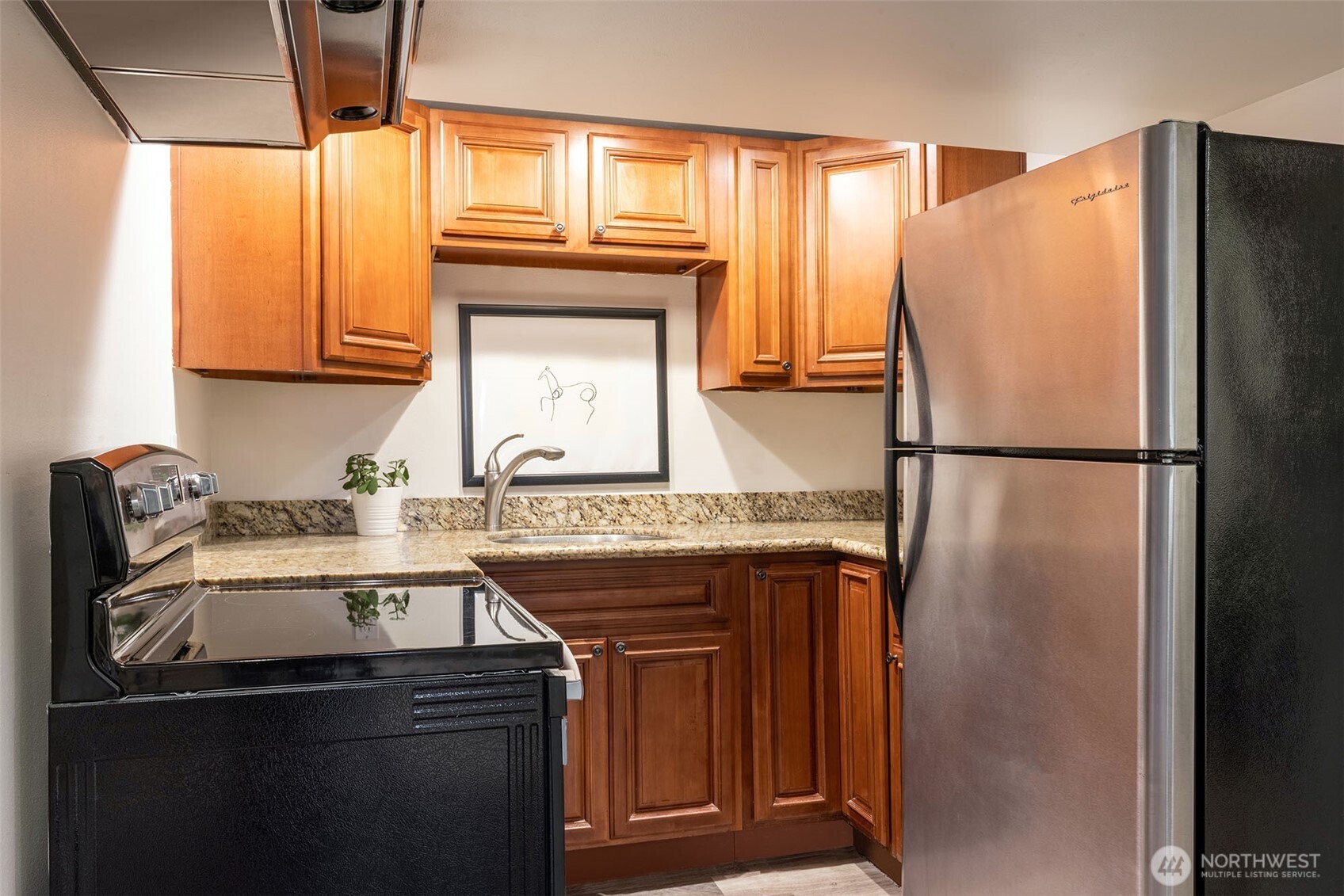 12840 Renton Avenue South Seattle, WA 98178 - Photo 9 of 18