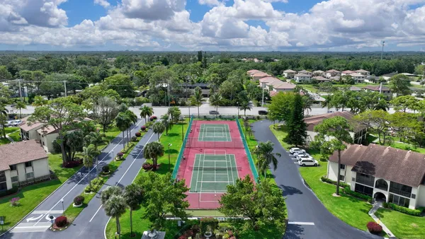 $1,400 | 310 Knotty Pine Circle, Unit C1, Greenacres, FL 33463