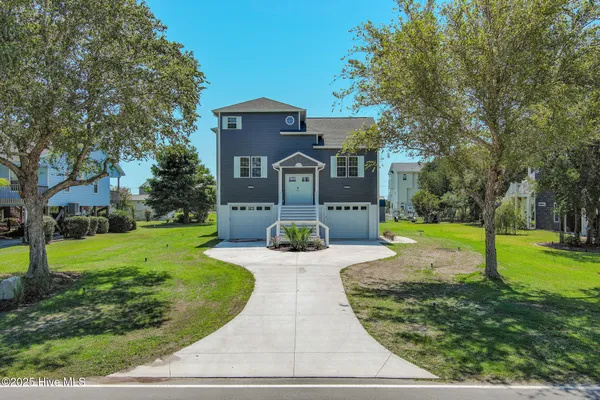 $769,000 | 170 Grandview Drive, Sneads Ferry, NC 28460