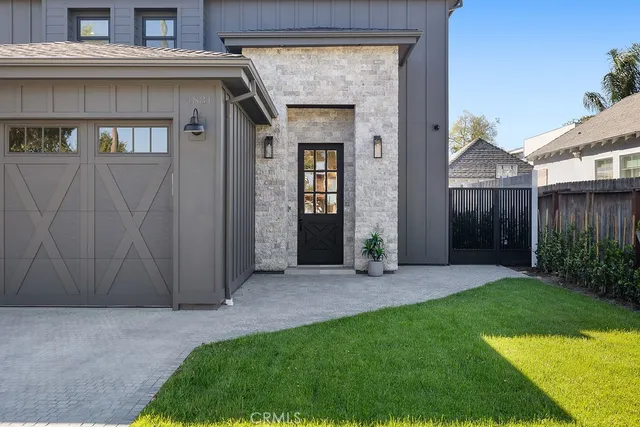 $2,425,000 | 4831 Sancola Avenue, Toluca Lake, CA 91601