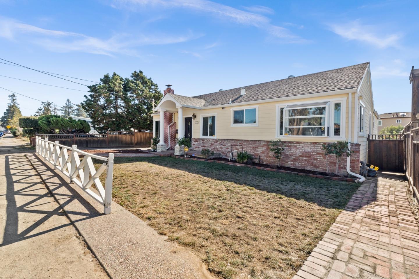 4143 Berdina Road Castro Valley, CA 94546 - Photo 3 of 33 Gallery Image 3
