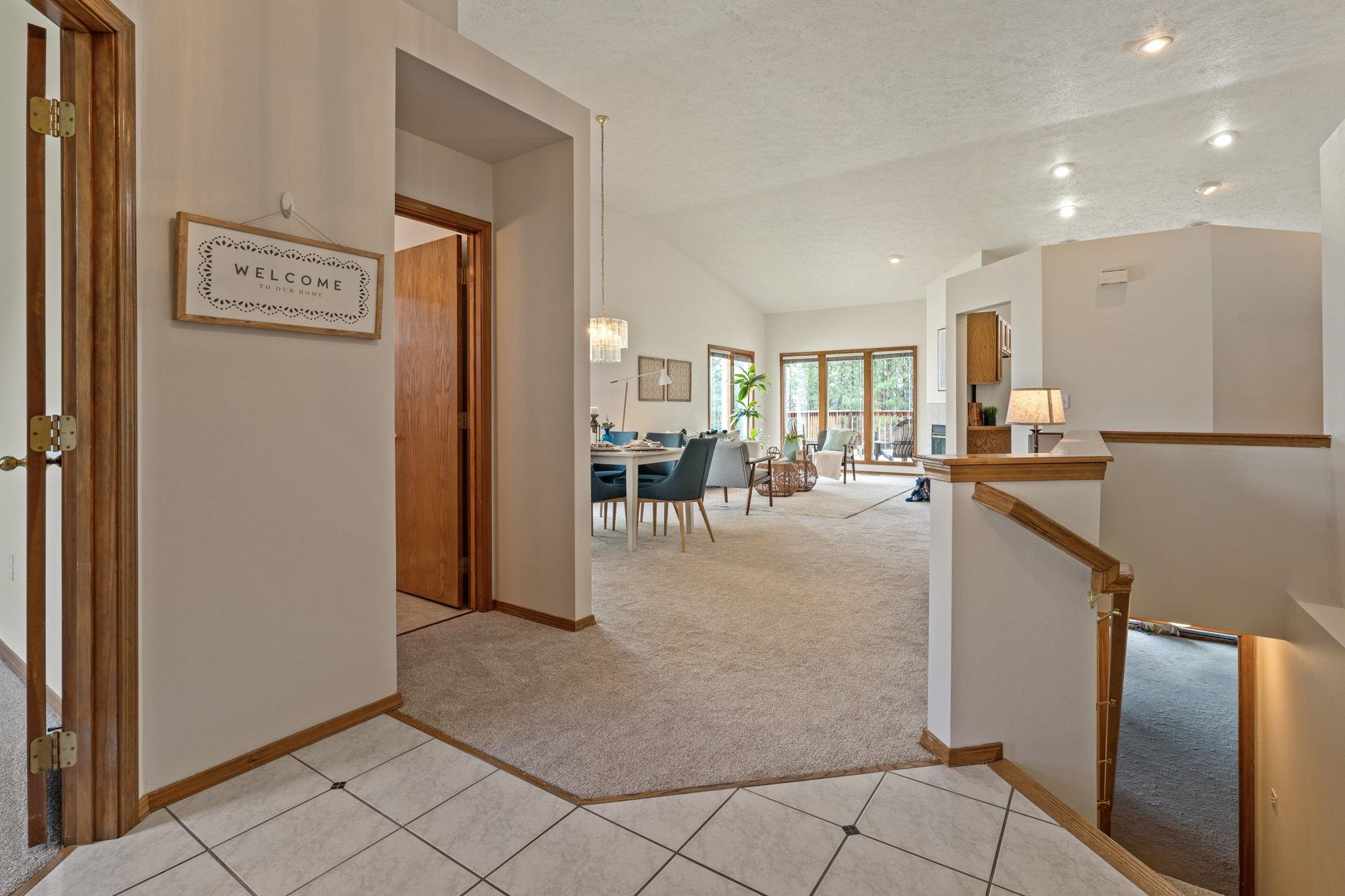 5304 North Riblet View Lane Spokane, WA 99212 - Photo 3 of 41