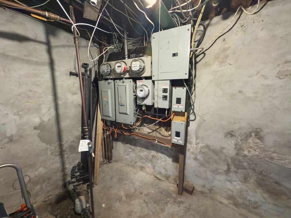 339-341 Lawrence Street Lawrence, MA 01841 - Photo 18 of 20