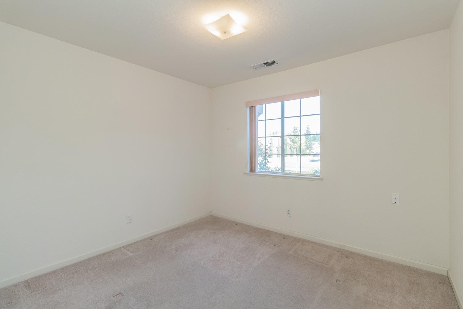 5183 West Decatur Avenue Fresno, CA 93722 - Photo 16 of 20 Gallery Image 16
