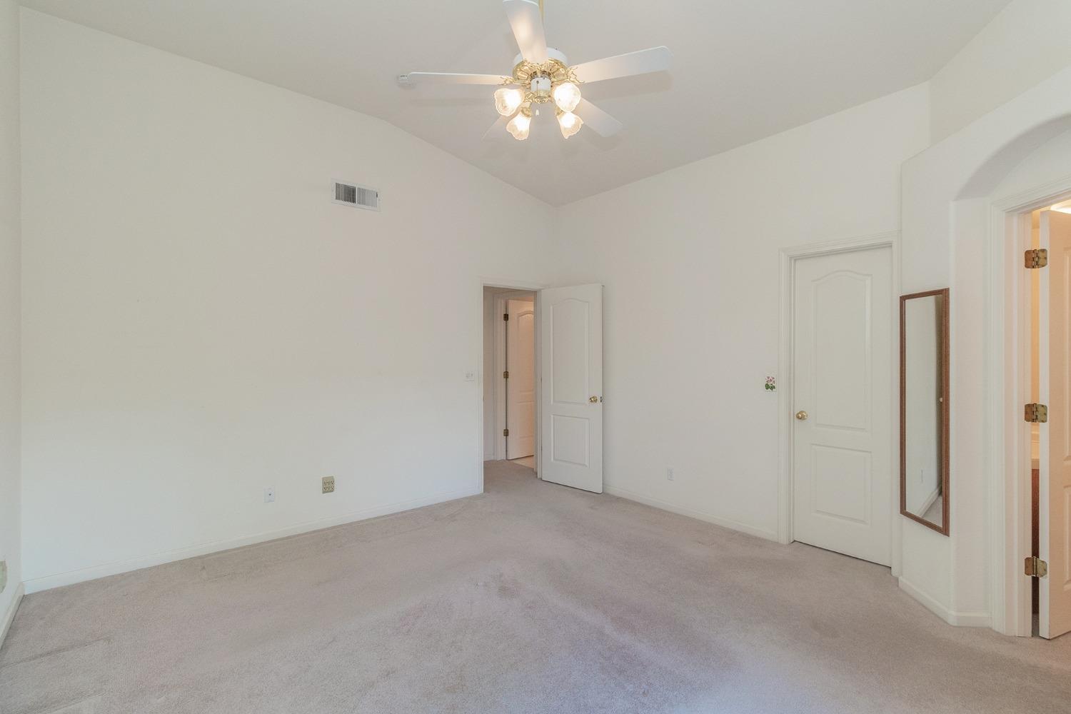 5183 West Decatur Avenue Fresno, CA 93722 - Photo 10 of 20 Gallery Image 10