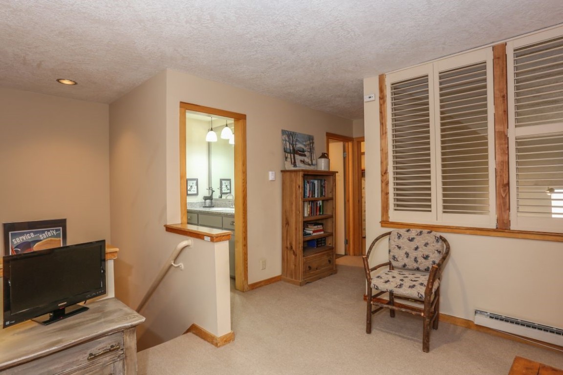 21680 Highway 6, Unit 2058 Keystone, CO 80435 - Photo 20 of 33 a workspace with furniture and window