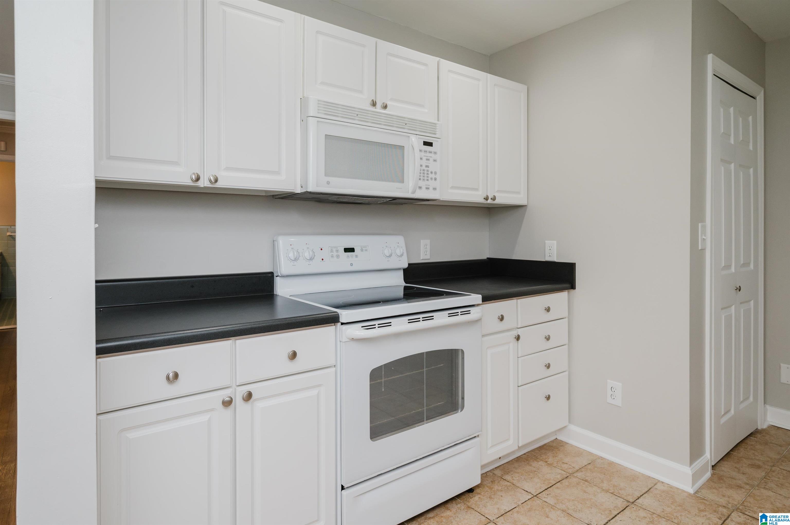 1906 Laurel Road, Unit C1 Birmingham, AL 35216 - Photo 12 of 33