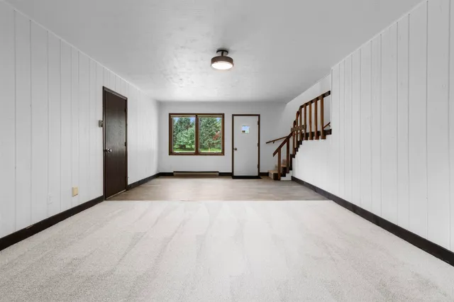 $749,900 | W5790 Point Lane, Crivitz, WI 54114