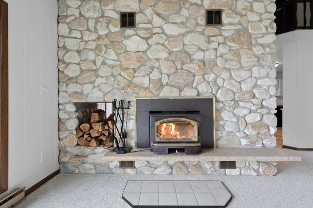 $749,900 | W5790 Point Lane, Crivitz, WI 54114