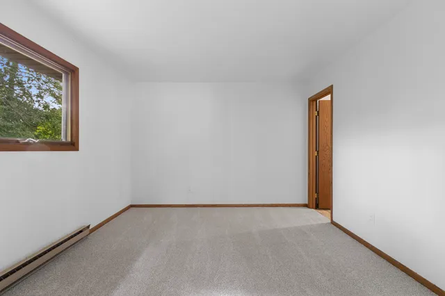 $749,900 | W5790 Point Lane, Crivitz, WI 54114