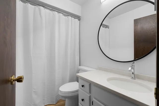 $749,900 | W5790 Point Lane, Crivitz, WI 54114