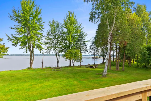 $749,900 | W5790 Point Lane, Crivitz, WI 54114