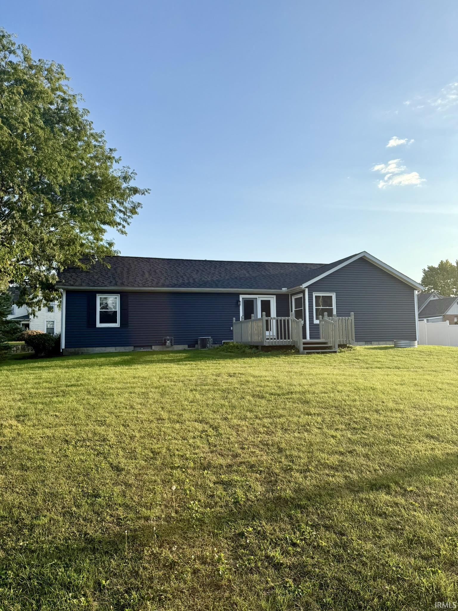 742 South Huntsville Road Winchester, IN 47394 - Photo 2 of 18