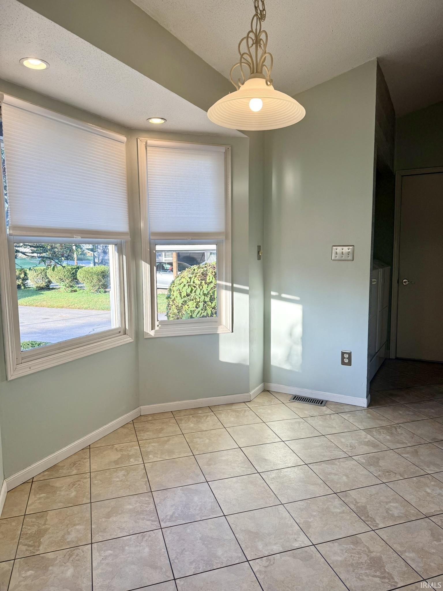 742 South Huntsville Road Winchester, IN 47394 - Photo 8 of 18