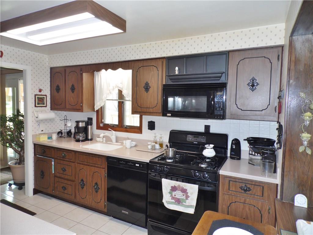 230 Lincoln Hall Road Elizabeth, PA 15037 - Photo 11 of 25 Gallery Image 11