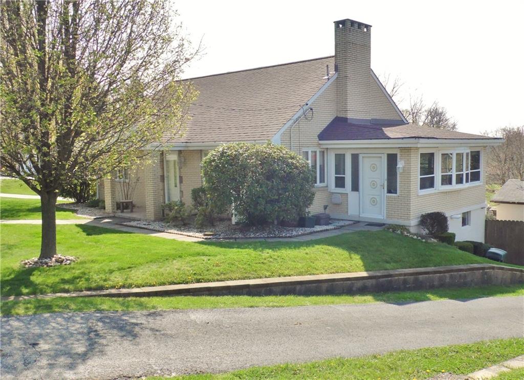 230 Lincoln Hall Road Elizabeth, PA 15037 - Photo 3 of 25 Gallery Image 3