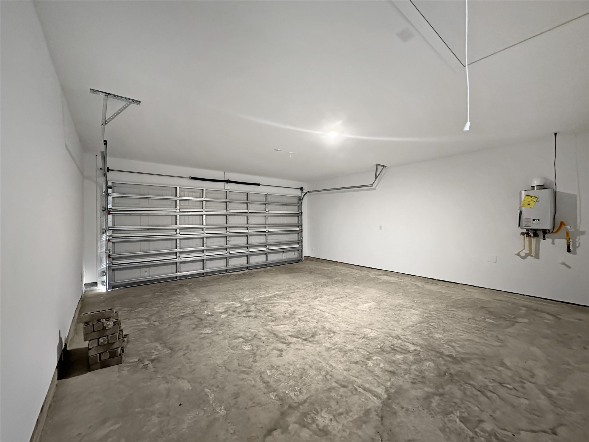 1715 Windrose Bend Angleton, TX 77515 - Photo 18 of 26 a view of a garage