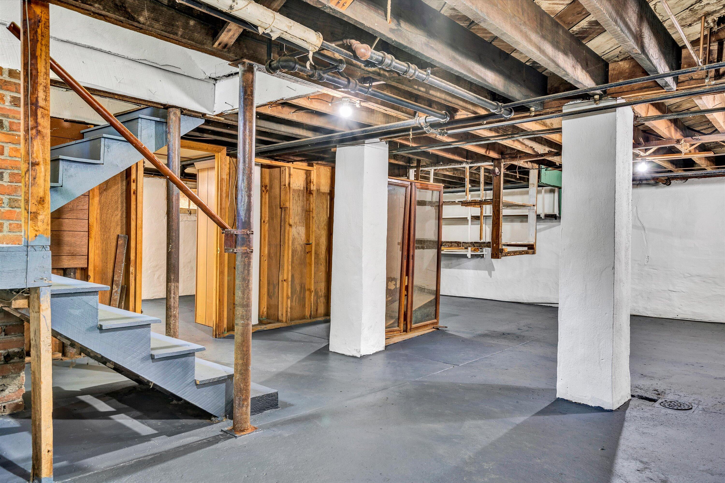 1819 Arlington Road Southwest Roanoke, VA 24015 - Photo 34 of 52 08-DSC07532