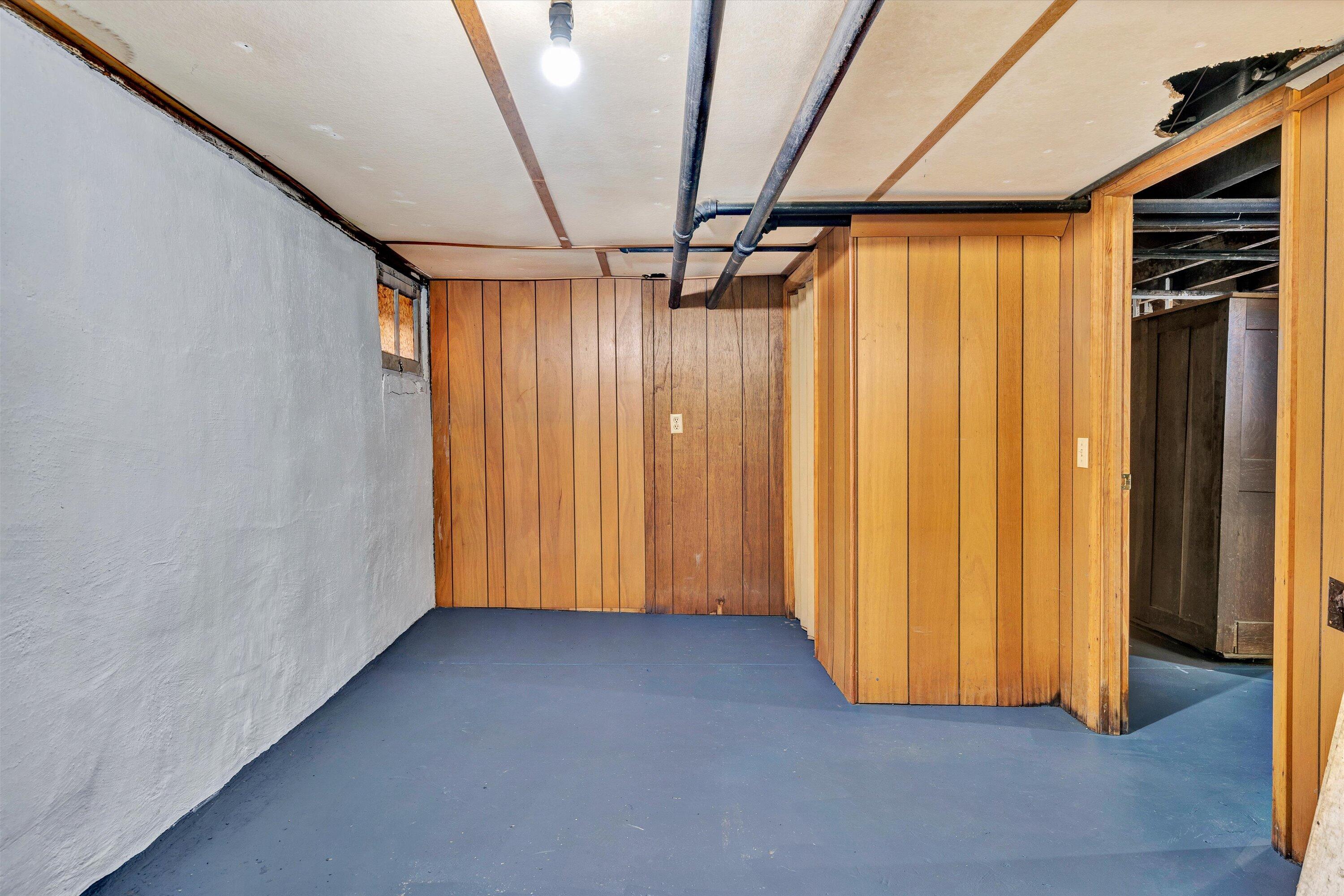 1819 Arlington Road Southwest Roanoke, VA 24015 - Photo 35 of 52 09-DSC07541