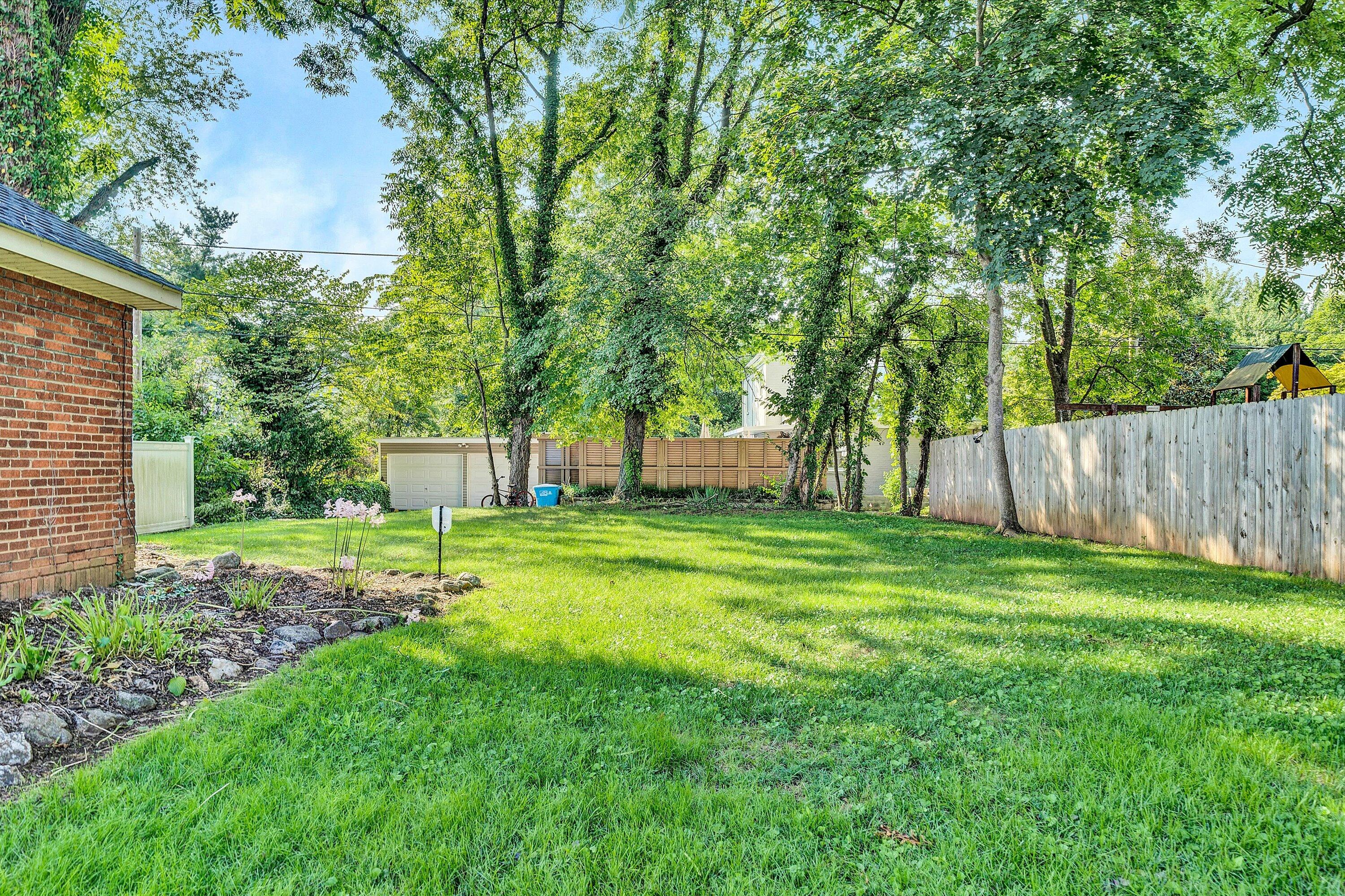 1819 Arlington Road Southwest Roanoke, VA 24015 - Photo 39 of 52 31-DSC00367