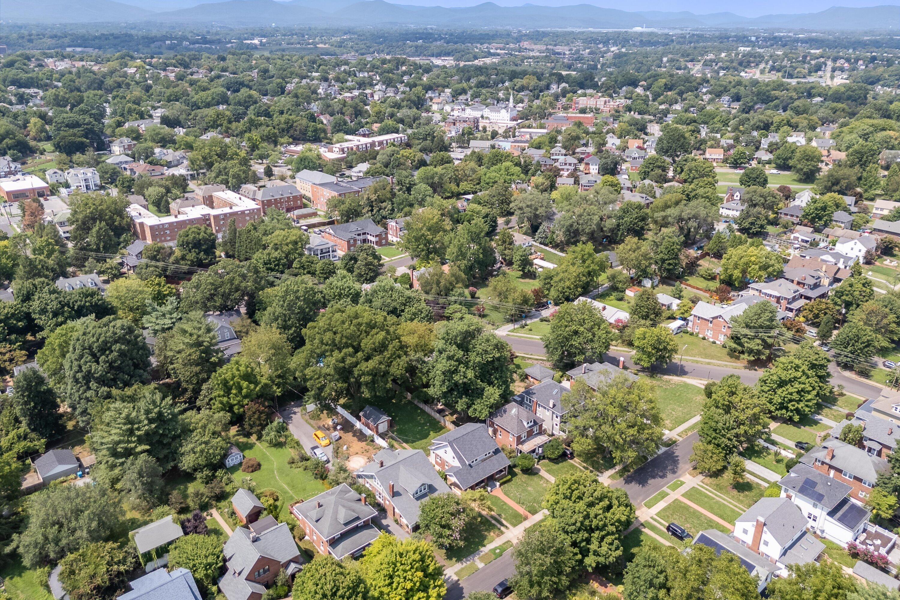 1819 Arlington Road Southwest Roanoke, VA 24015 - Photo 50 of 52 09-1819 Arlington Rd SW_14