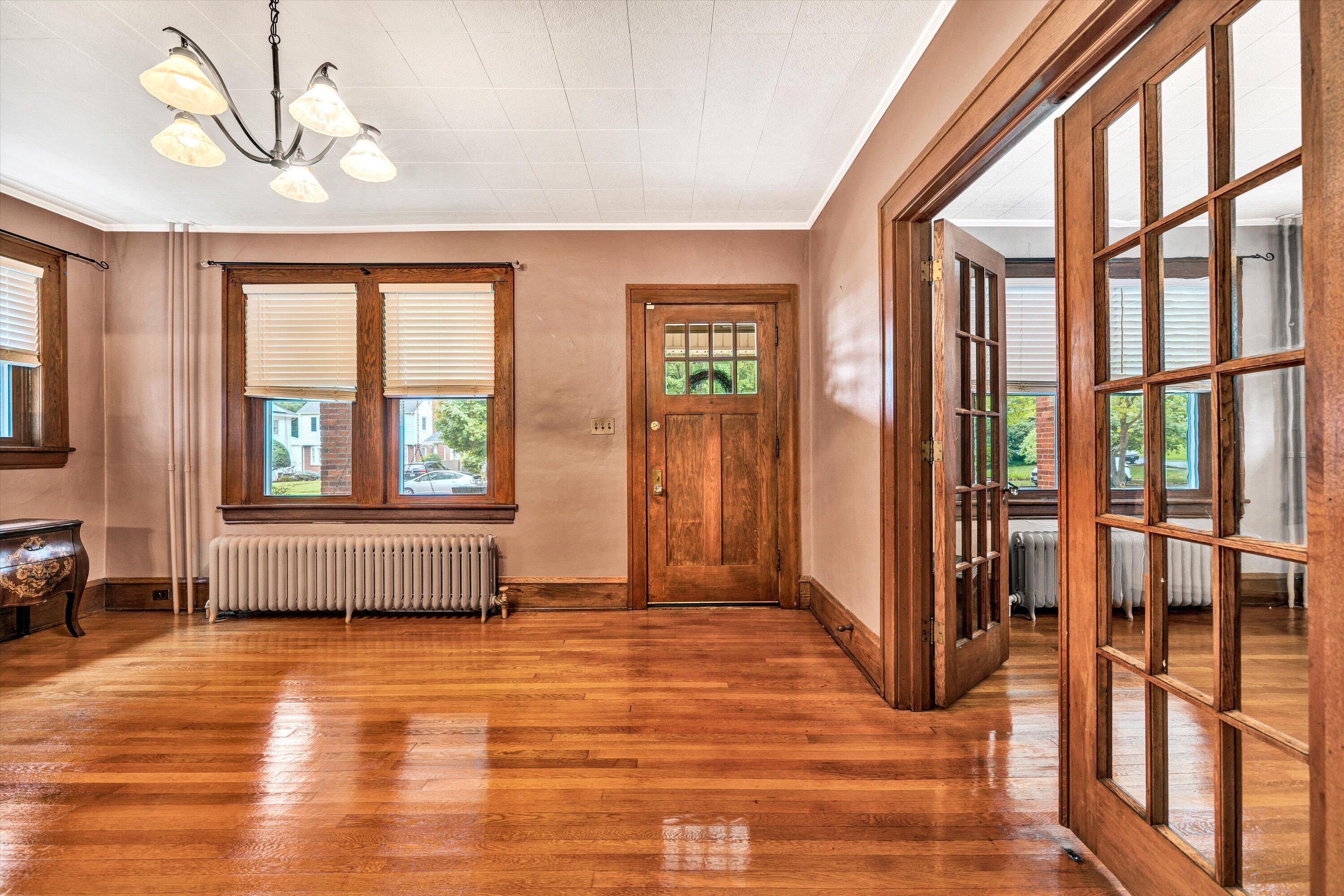 1819 Arlington Road Southwest Roanoke, VA 24015 - Photo 7 of 52 05-DSC00238