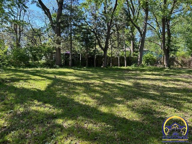 1725 Southwest Sims Avenue Topeka, KS 66604 - Photo 13 of 16