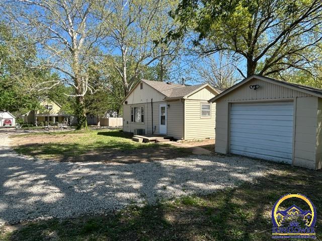 1725 Southwest Sims Avenue Topeka, KS 66604 - Photo 16 of 16