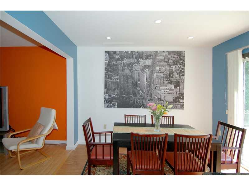 9275 North Florence Road Pittsburgh, PA 15237 - Photo 11 of 21 Dining Room. Light and bright dining room!