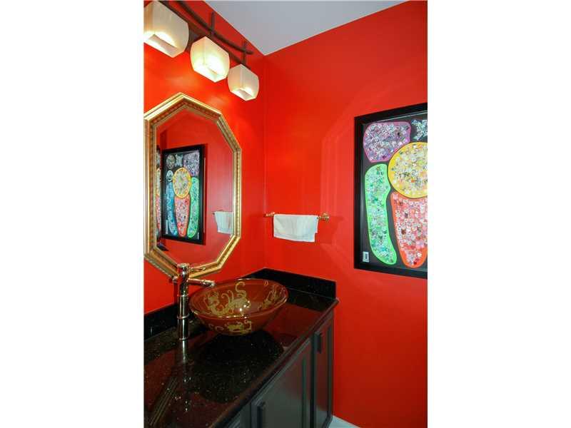 9275 North Florence Road Pittsburgh, PA 15237 - Photo 13 of 21 Partial Bath. First floor powder room with a granite countertop!