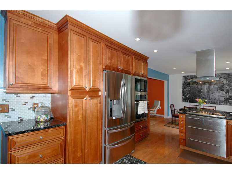 9275 North Florence Road Pittsburgh, PA 15237 - Photo 8 of 21 Kitchen. Pantry space with roll out shelves!