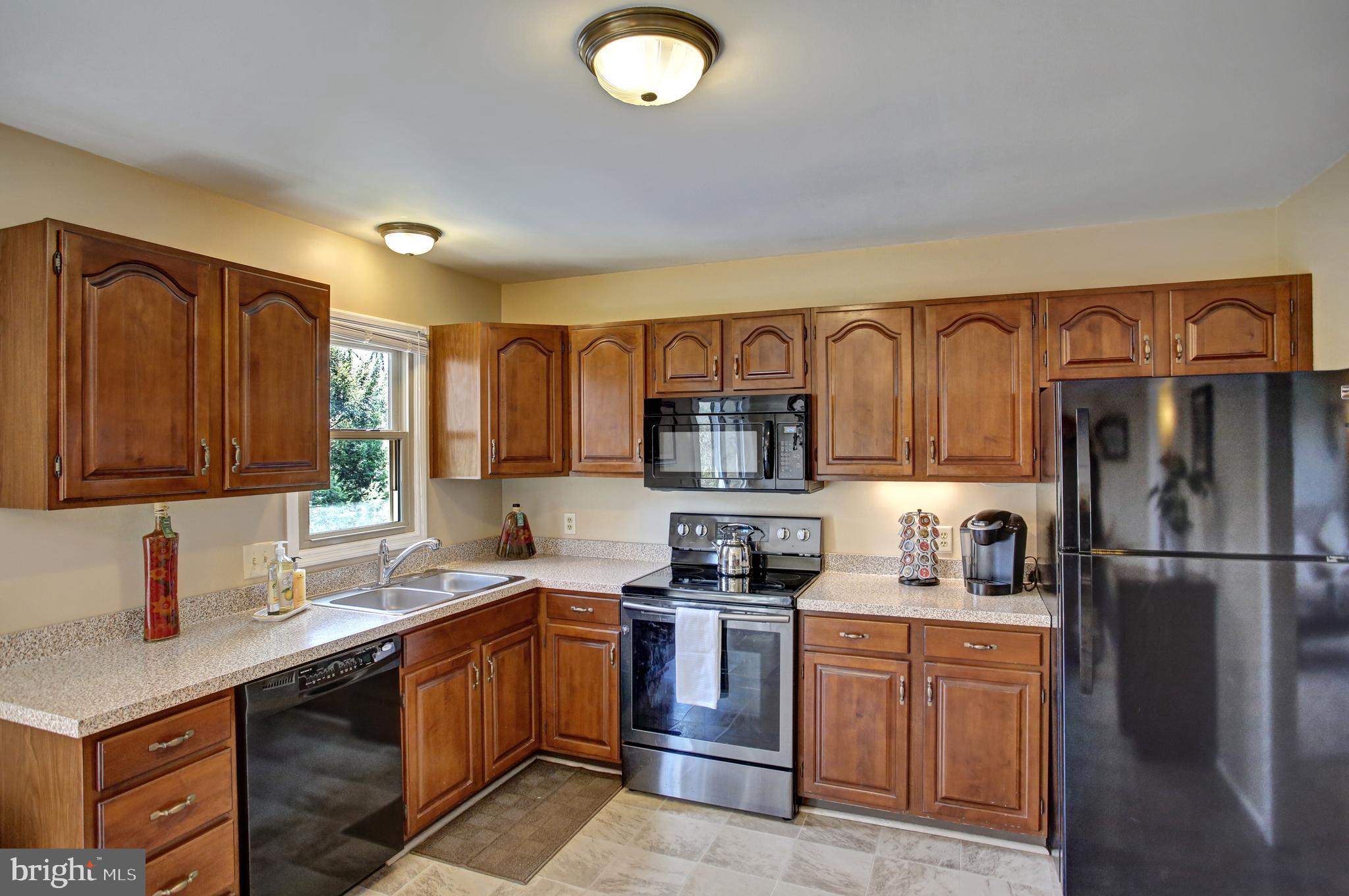 1786 Wilderness Road Lancaster, PA 17603 - Photo 11 of 43 Gallery Image 11