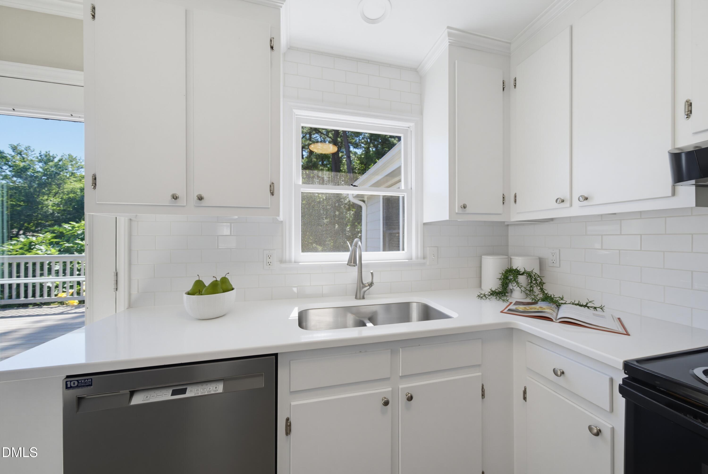 3532 Castlegate Drive Raleigh, NC 27616 - Photo 8 of 24 DSC08786