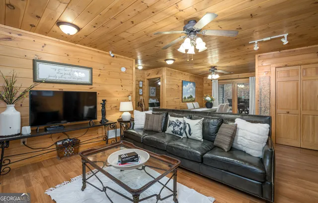 a view of a car park in front of house