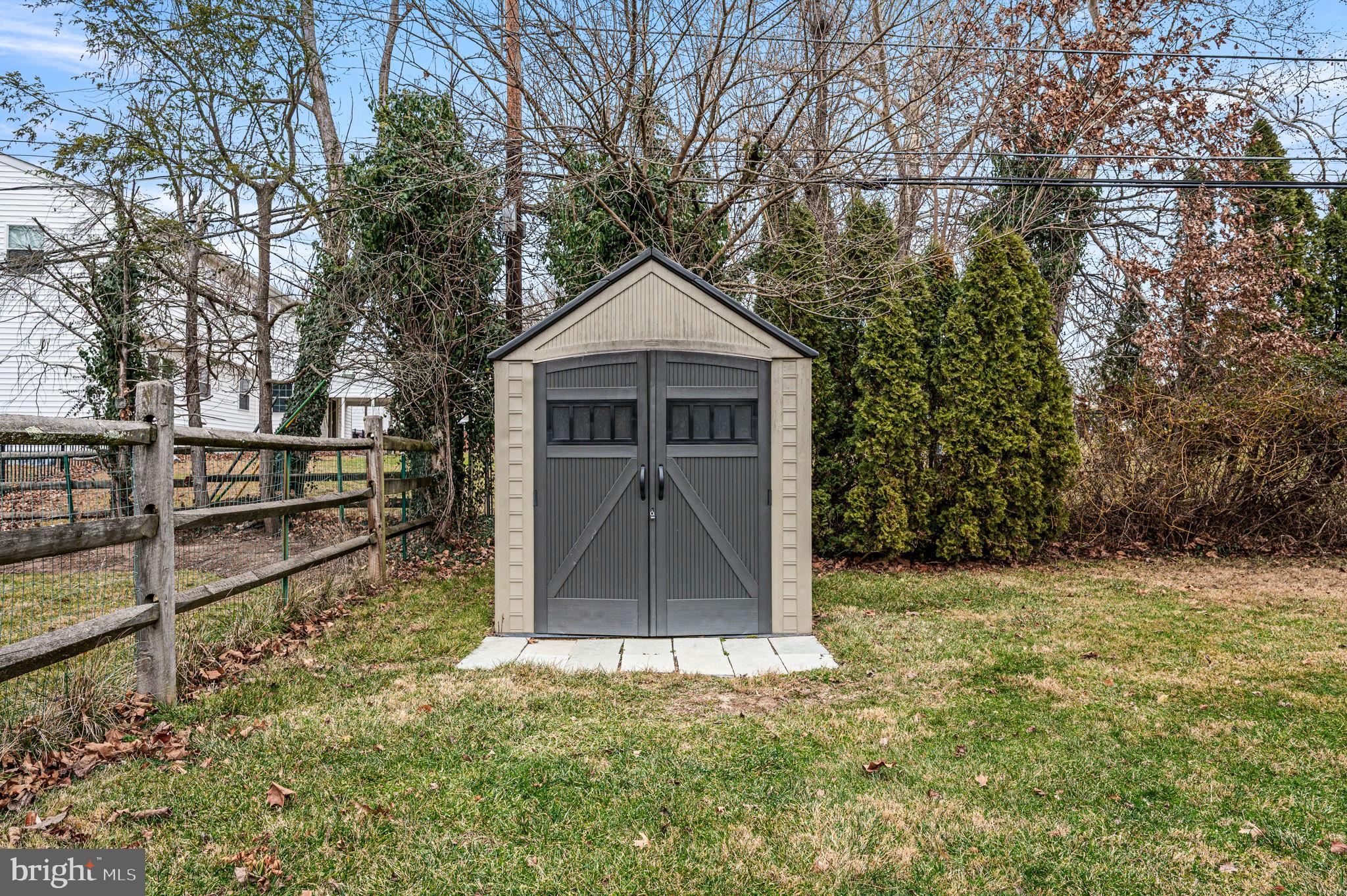 2039 Berkley Road Norristown, PA 19403 - Photo 20 of 21 Shed