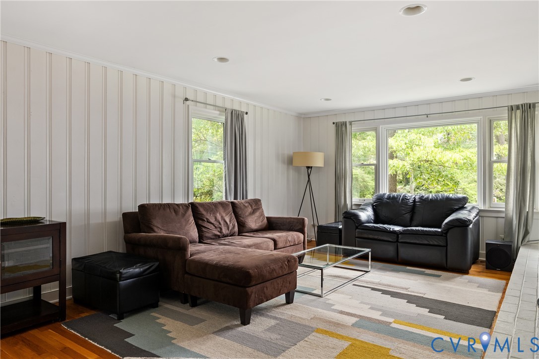 5414 New Kent Road Richmond, VA 23225 - Photo 17 of 62 a living room with furniture and a large window