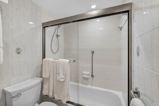 $549,000 | 2800 North Ocean Drive, Unit B12A, Singer Island, FL 33404