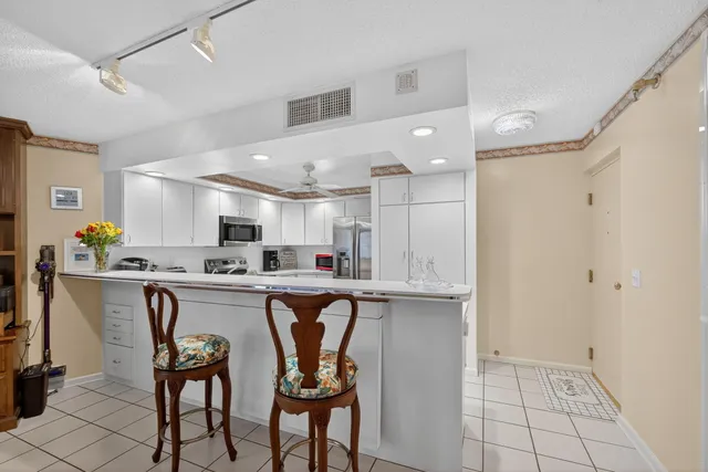 $549,000 | 2800 North Ocean Drive, Unit B12A, Singer Island, FL 33404